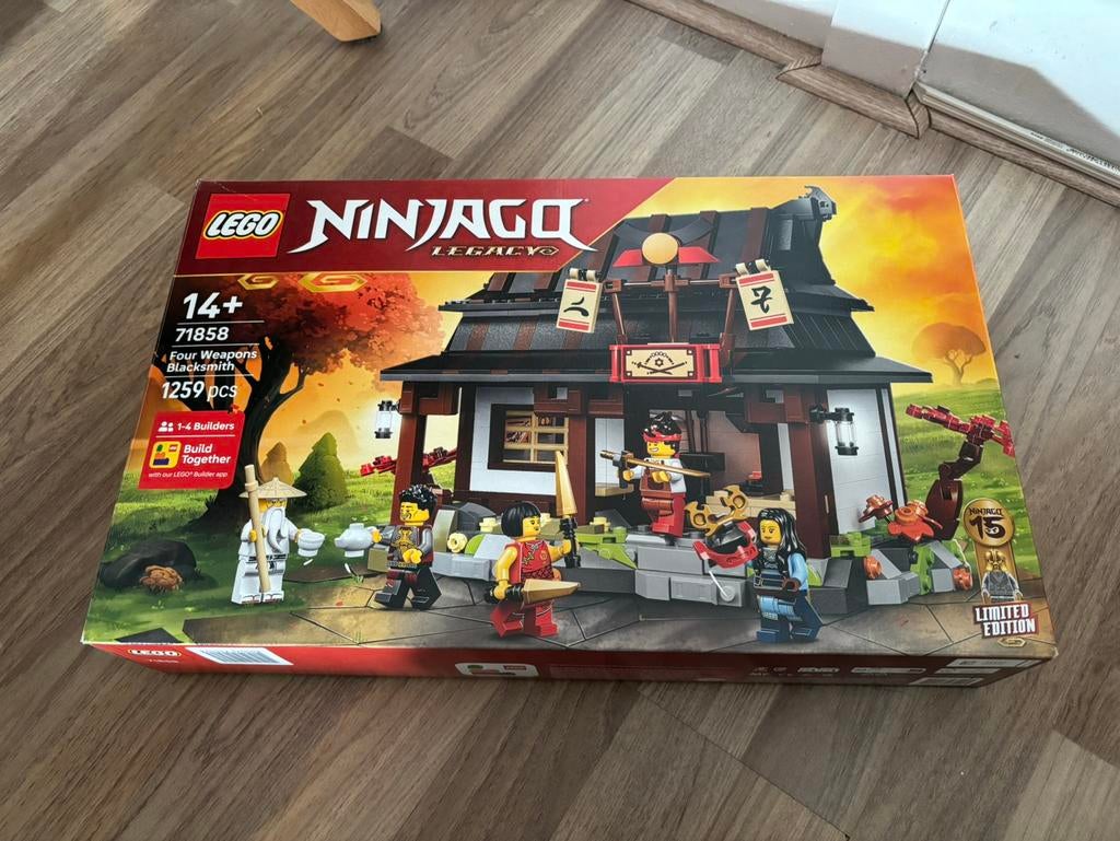 Lego Ninjago 71858 Four Weapons Blacksmith compleet en zgan!, Lego, Ophalen of Verzenden, Zo goed als nieuw, Ninjago