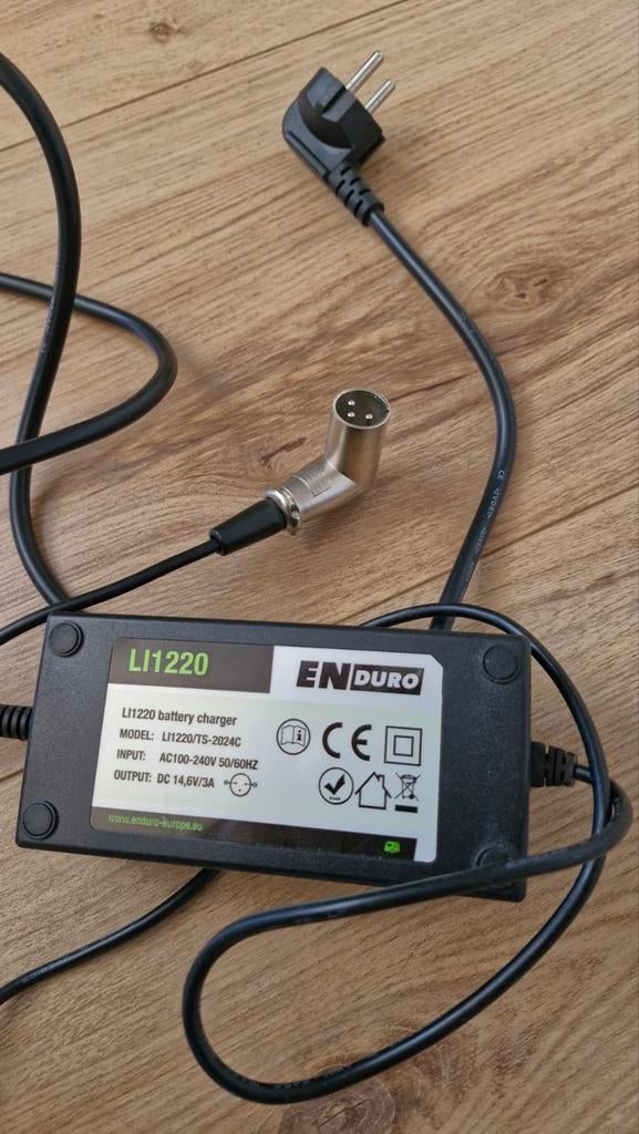 Enduro LI 1220 Acculader (LI 1220/TS-2024C), Caravans en Kamperen, Caravan accessoires, Ophalen of Verzenden