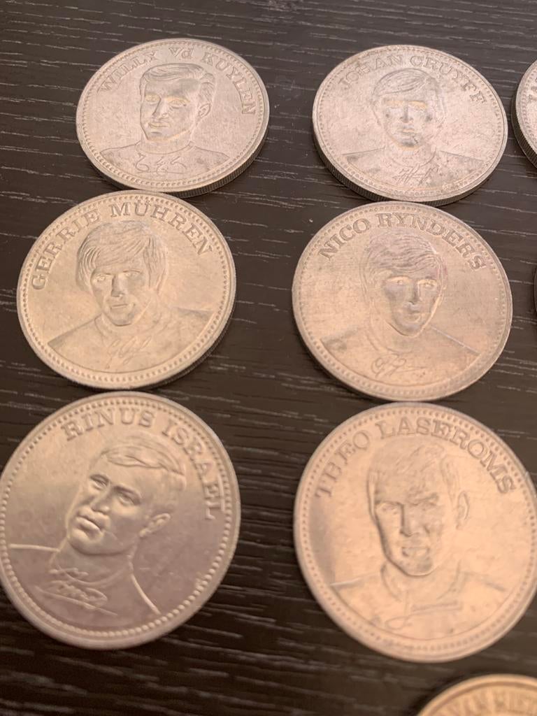 Munten met oude voetballers op, Verzamelen, Ophalen of Verzenden, Overige binnenlandse clubs, Overige typen