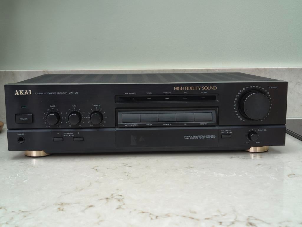 Akai - AM-06 versterker, Audio, Tv en Foto, Versterkers en Receivers, Ophalen of Verzenden, Gebruikt, Minder dan 60 watt, Overige merken