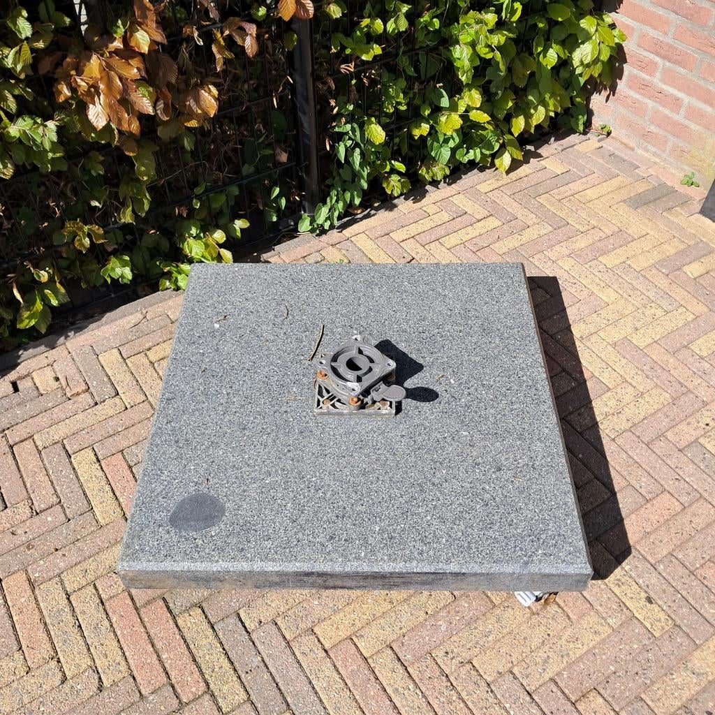 Zware granieten parasolvoet, Verzenden, Gebruikt, Minder dan 1 meter, Parasolvoet