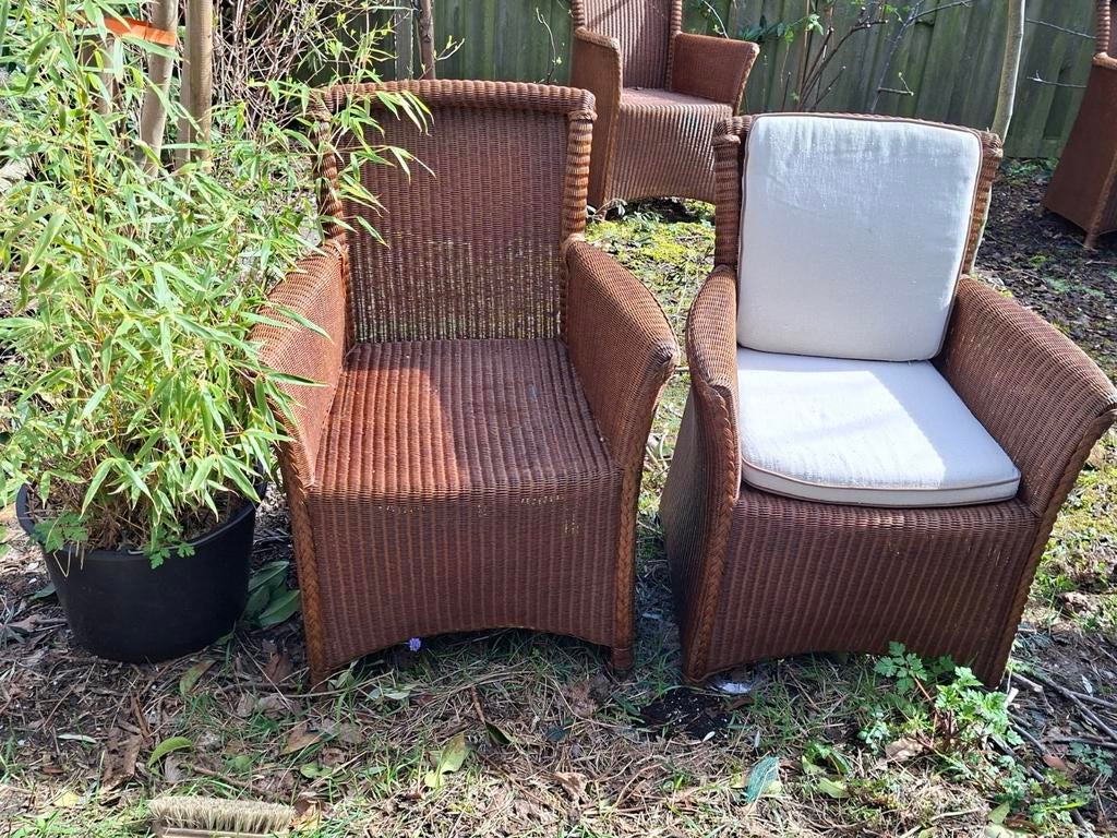 2 Lloyd Loom stoelen met kussens, Ophalen of Verzenden, Gebruikt, Bruin, Vier
