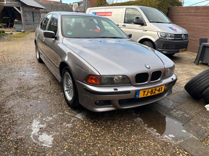 BMW 5-Serie 3.5 535I AUT 1998 Grijs, Auto's, BMW, Particulier, 5-Serie, Benzine, Sedan, Automaat, Origineel Nederlands, Zilver of Grijs