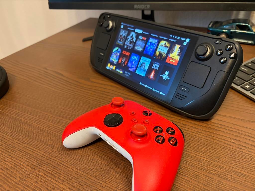Steam Deck LCD 1TB met games, emulators, dock en controller, Ophalen of Verzenden, Zo goed als nieuw