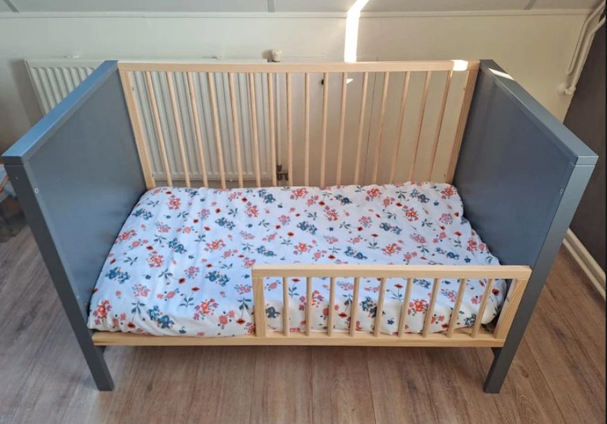 2 peuterbedden/ledikanten met 3 standen 60x120cm, Gebruikt, Minder dan 140 cm, Minder dan 70 cm, Ophalen