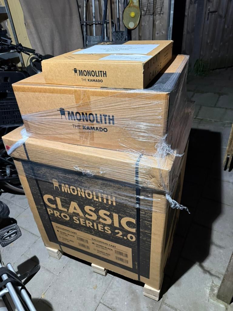 Monolith Classic Pro 2.0 BBQ compleet met onderstel -IN DOOS, Ophalen of Verzenden, Zo goed als nieuw