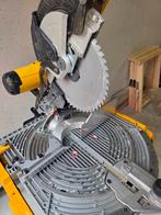 DeWalt Flip Zaag D27107XPS - Zo goed als nieuw  + Zaagblad, Ophalen, 70 mm of meer, Overige typen, Zo goed als nieuw