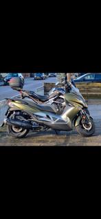Kawasaki J300 Scooter - 2019 30.000 km - met extra's, Particulier, Scooter
