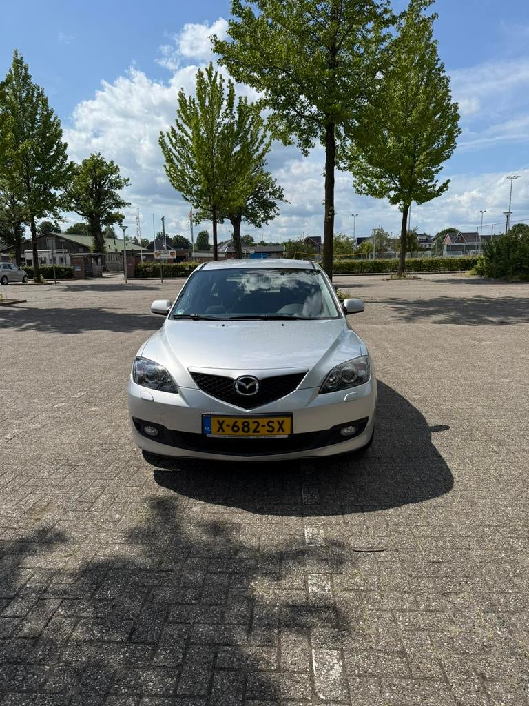Mazda 3 1.6 Hatchback 2008 Grijs, Auto's, Mazda, Voorwielaandrijving, Zwart, 4 cilinders, 1165 kg