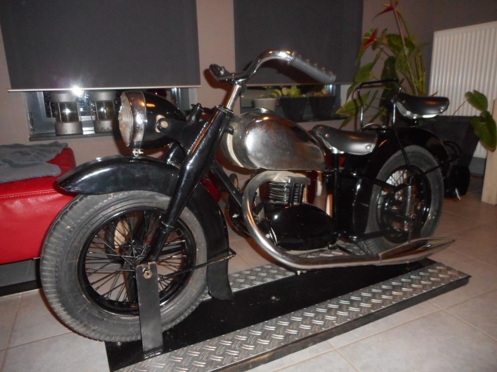 draaimolen moto, Ophalen