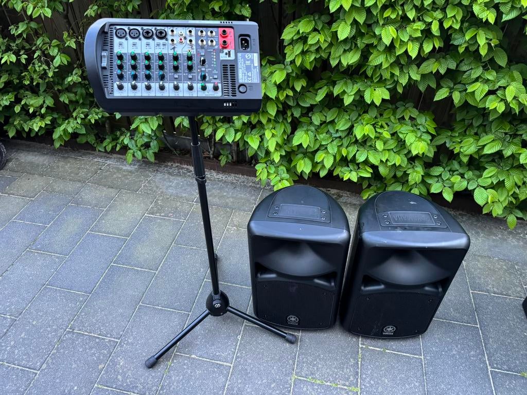 Yamaha stagepas 400 compace speaker set actief, Ophalen of Verzenden, Zo goed als nieuw, Minder dan 500 watt