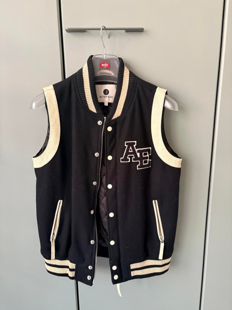 Varsity bodywarmer zwart, Alter Ego, Ophalen of Verzenden, Zo goed als nieuw, Maat 38/40 (M), Zwart