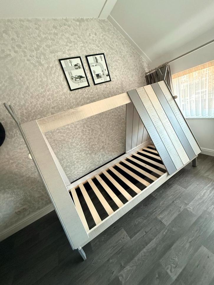Bedhuisje / Tipi kinderbed - compleet en in zeer goede staat, Kinderen en Baby's, Kinderkamer | Bedden, Zo goed als nieuw, 180 cm of meer