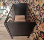 ONGEBRUIKT BABY/PEUTER LEDIKANT ZWART - INFO ZIE ADVERTENTIE, Ophalen of Verzenden, Nieuw, Ledikant