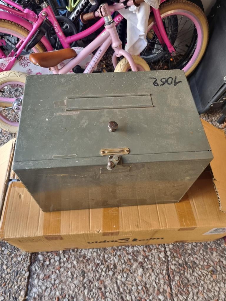 Oude PTT Bus / postbus, Huis en Inrichting, Woonaccessoires | Kisten, Ophalen of Verzenden, Minder dan 50 cm, Minder dan 50 cm