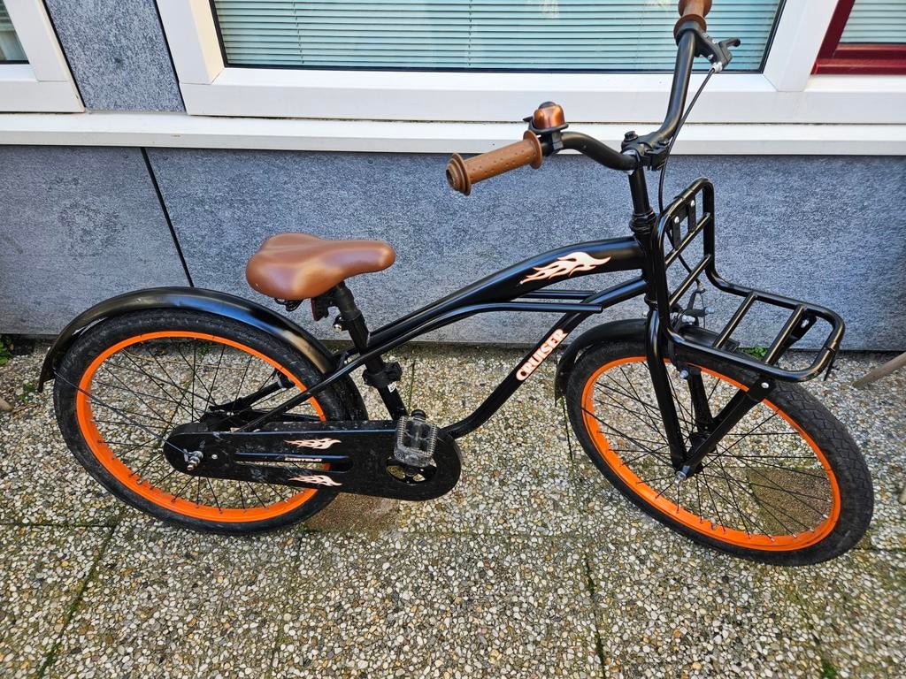 Zwarte Cruiser Fiets met Oranje Velgen en Mand, Gebruikt, Ophalen of Verzenden, Handrem, 20 inch