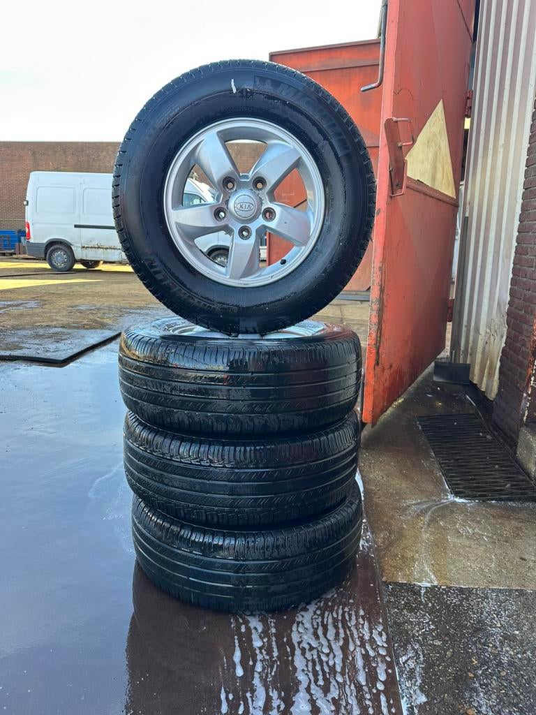 Lichtmetalen velgen Kia 16 inch, Auto-onderdelen, Banden en Velgen, Velg(en), 16 inch, Zomerbanden, 205 mm