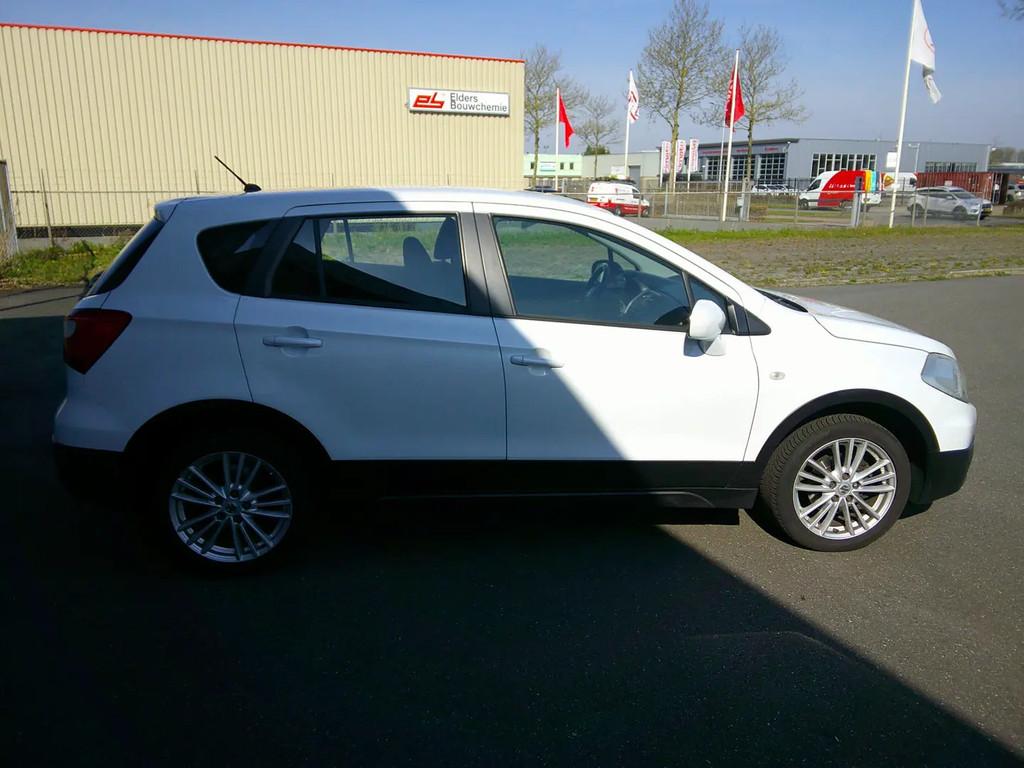 Suzuki S-Cross 1.6 DDiS Comfort € 7.750,00, Stof, Gebruikt, 4 cilinders, Wit