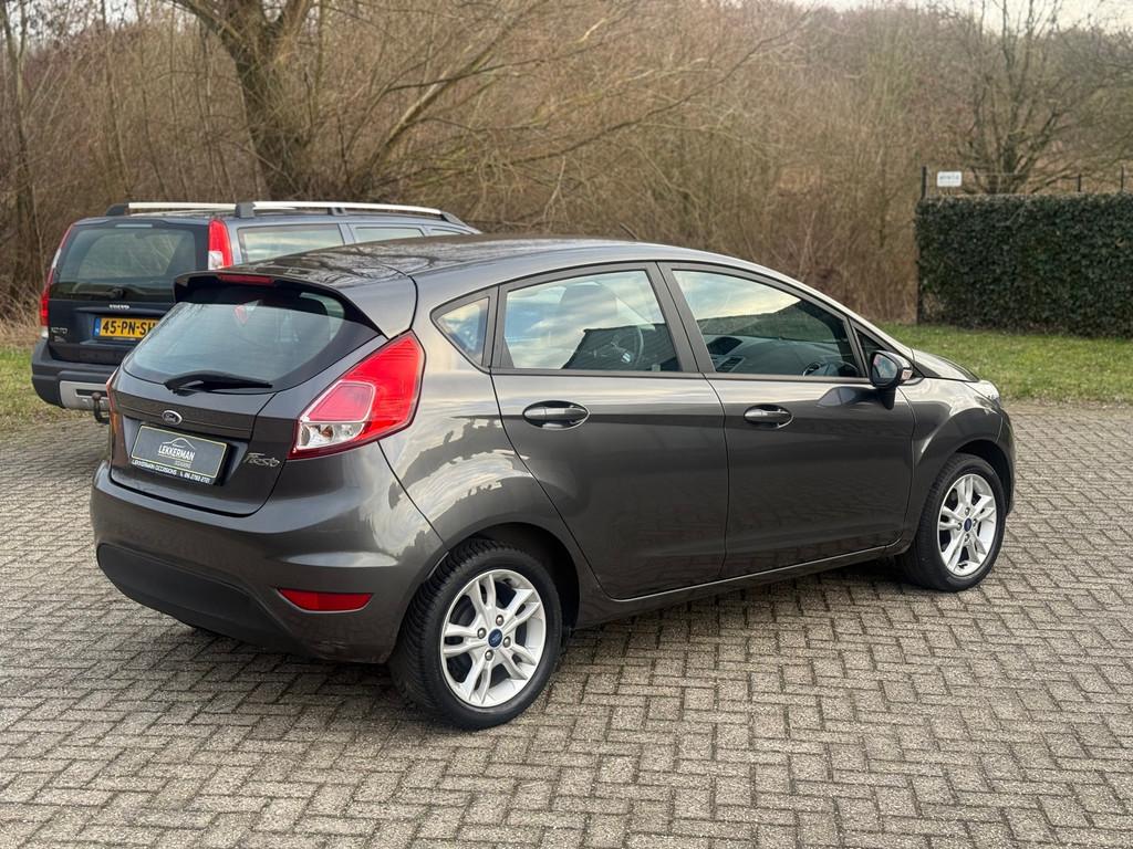 Ford Fiesta 1.25 82PK I NWE RIEM I AIRCO I NWE APK I ZEER MO, Voorwielaandrijving, Gebruikt, 1242 cc, 4 cilinders