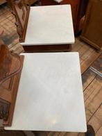 Twee sierlijke Franse kastjes nachtkastjes met marmer, Ophalen, Gebruikt, Minder dan 45 cm