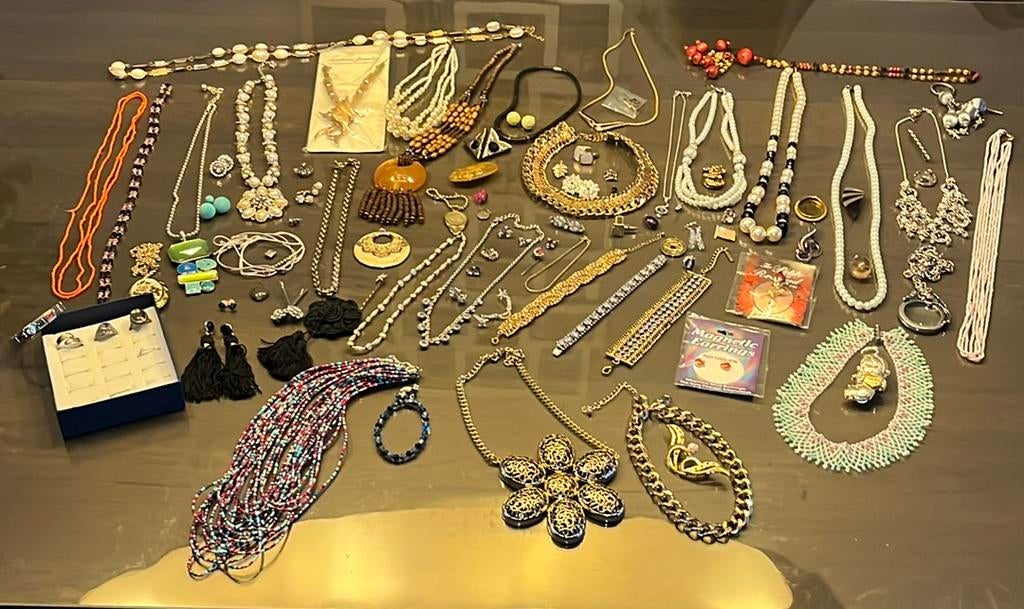 Partijtje sieraden Vintage tot nieuw, Ophalen of Verzenden, Zo goed als nieuw, Overige materialen
