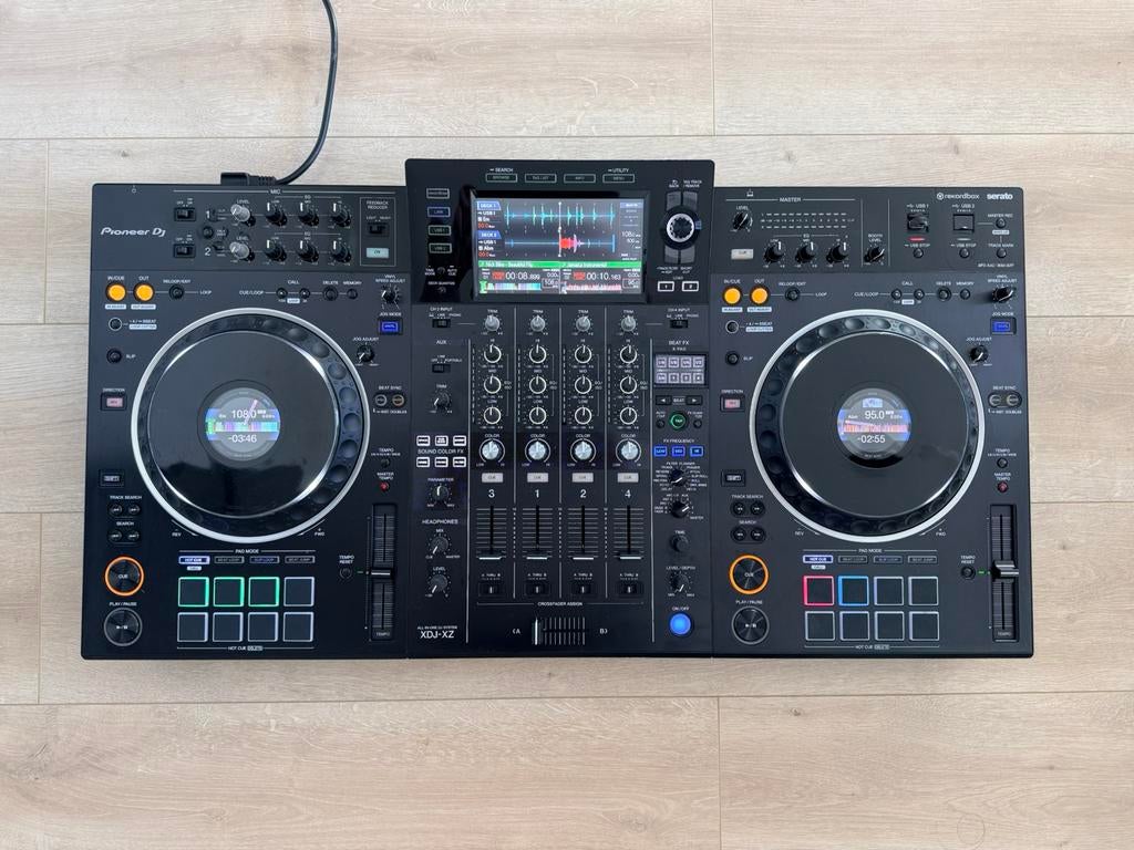 Mooie Pioneer DJ XDJ-XZ met stofkap | CDJ XDJ DJM 2000 900, Muziek en Instrumenten, Dj-sets en Draaitafels, Ophalen, Zo goed als nieuw