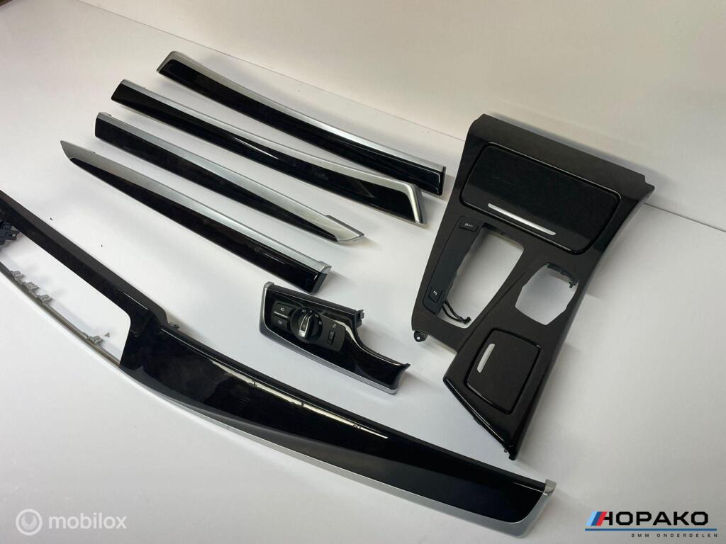 Interieurlijsten set hout / walnoot BMW 5 serie F10 F11, Auto-onderdelen, Interieur en Bekleding, Gebruikt, Einsteinlaan 5 rijswijk