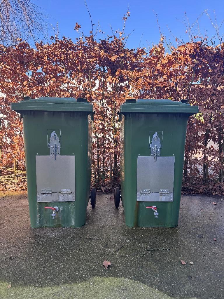 Wormenhotel 180-200liter Kliko met 2,5 l. compostwormen, Ophalen, Tuinaarde