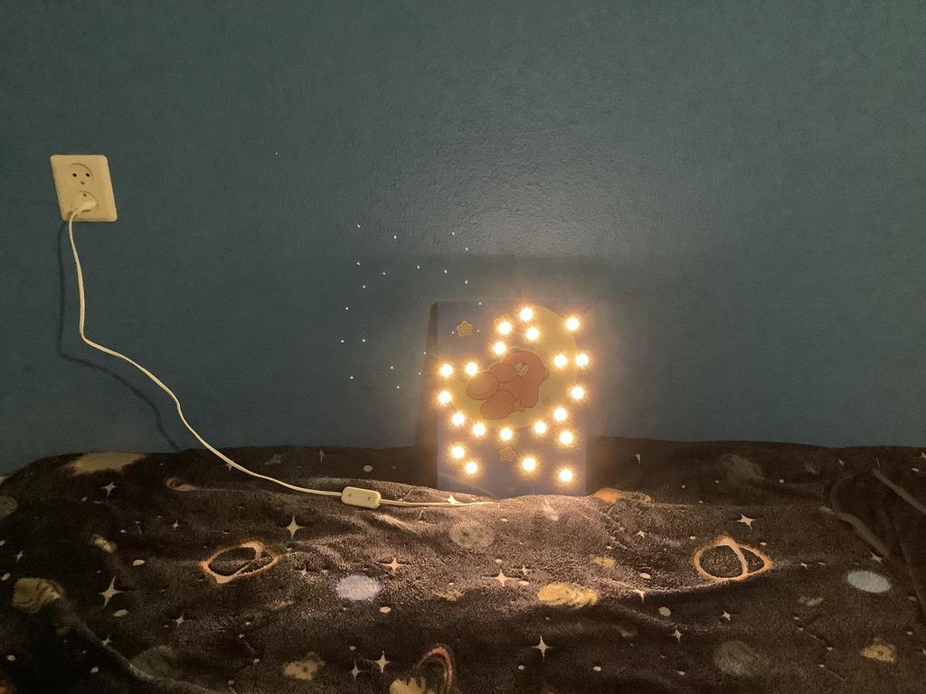 Muurlichtje met beertje op maan, Ophalen, Gebruikt