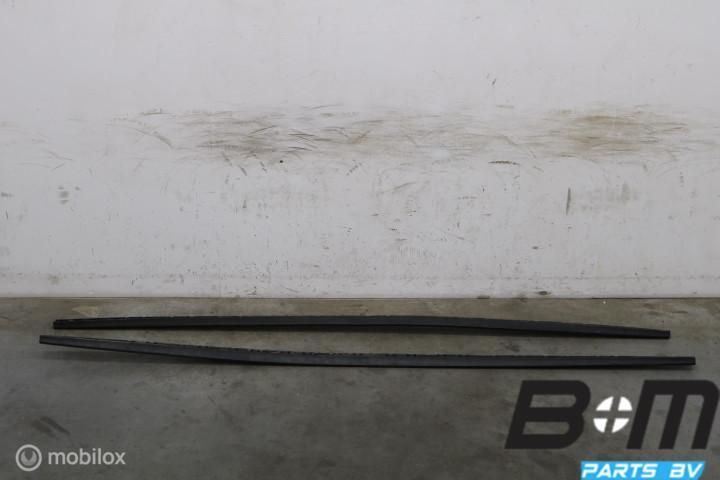 Set side skirts VW Golf 7 GTI / GTD / GTE 5G6853859B, Gebruikt