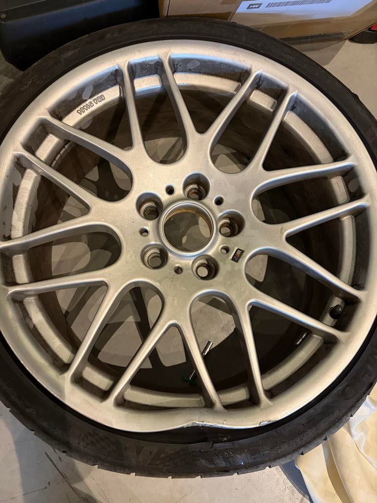 2x BMW 19 inch M velgen + banden (breedset 235/35 & 255/30), Gebruikt, Banden en Velgen, 235 mm, Personenwagen