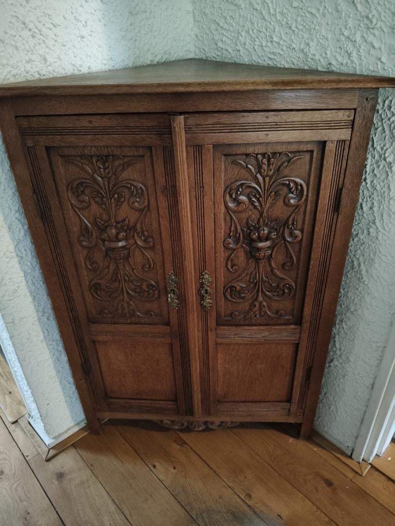 Mooi hoekkastje, Ophalen of Verzenden