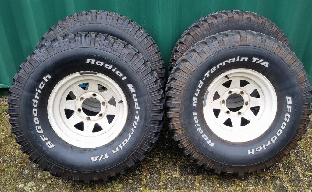 Set BFGoodrich mud-terrain 33x12.5r15 LT op landcruiser velg, Ophalen, Gebruikt