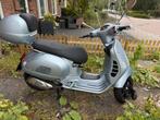 Vespa GTS 300 HPE Supertech, 2021. Windscherm en topkoffer, Ophalen, Gebruikt