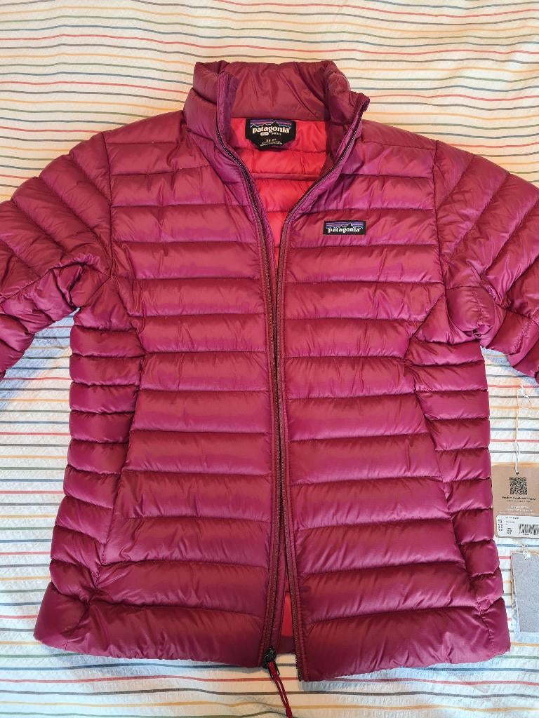 Patagonia Down Sweater Jacket Men's XS NEW, Ophalen, Nieuw, Patagonia, Rood