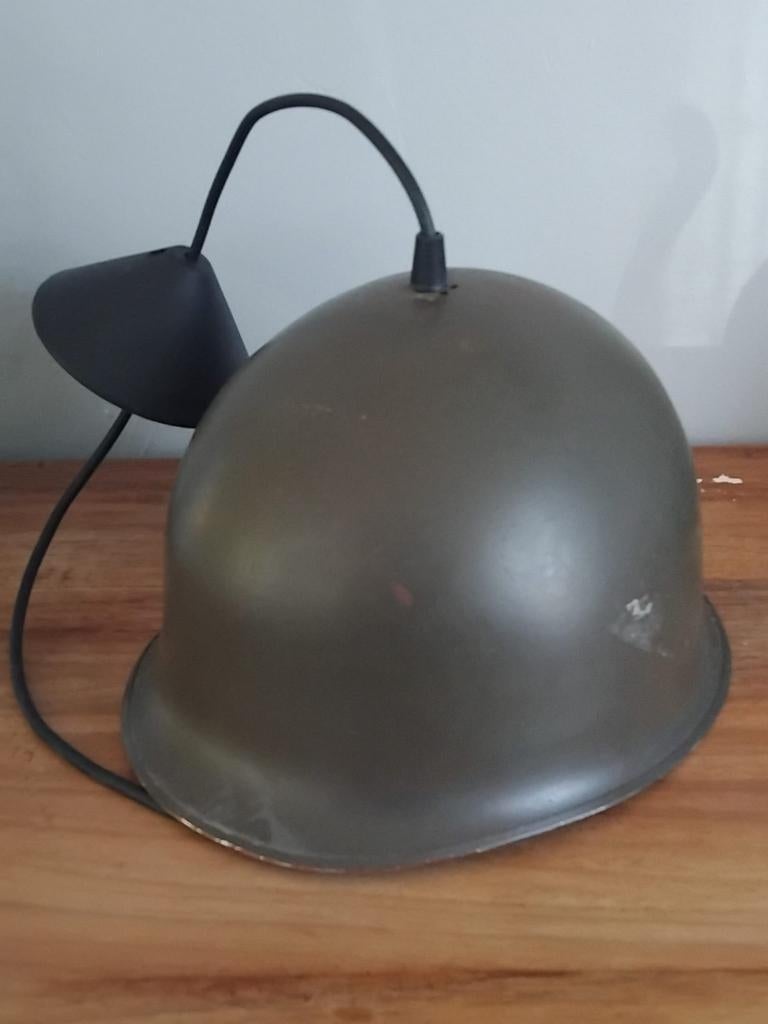 Unieke legerhelm lamp - Plafondlamp, Ophalen of Verzenden, Gebruikt, Metaal, Industrieel, Militair, Uniek