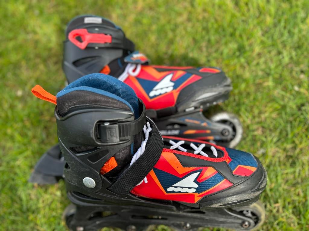 Skeelers Rollerblade maat 35-38 (verstelbaar), Sport en Fitness, Skeelers, Kinderen, Ophalen of Verzenden, Inline skates 4 wielen