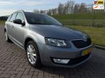 Skoda Octavia Combi 1.6 TDI Greentech Elegance, Auto's, Skoda, Voorwielaandrijving, Euro 5, Stof, Gebruikt