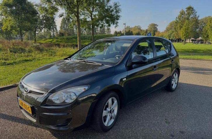 Hyundai i30 1.4 I Cvvt 5DR 2009 Zwart, Auto's, Hyundai, Particulier, i30, Benzine, Hatchback, Handgeschakeld, Geïmporteerd, Zwart
