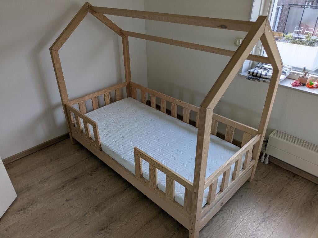kinderbed met dak inclusief 160x80 matras, Kinderen en Baby's, Kinderkamer | Bedden, Gebruikt, 70 tot 85 cm, 160 tot 180 cm, Ophalen