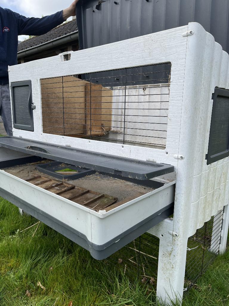 konijnenhok met ren, stro, hooi en voer, Ophalen, Gebruikt, Overige typen