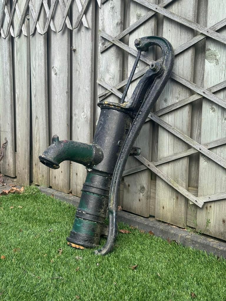 Vintage gietijzeren handwaterpomp, Ophalen, Gebruikt, Handmatig, Overige typen