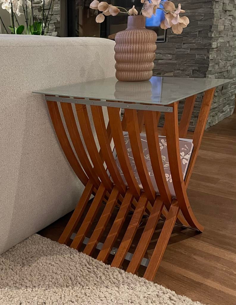 Twee bijzettafels / bedtafels, Ophalen, Vierkant, Minder dan 55 cm, 45 tot 60 cm