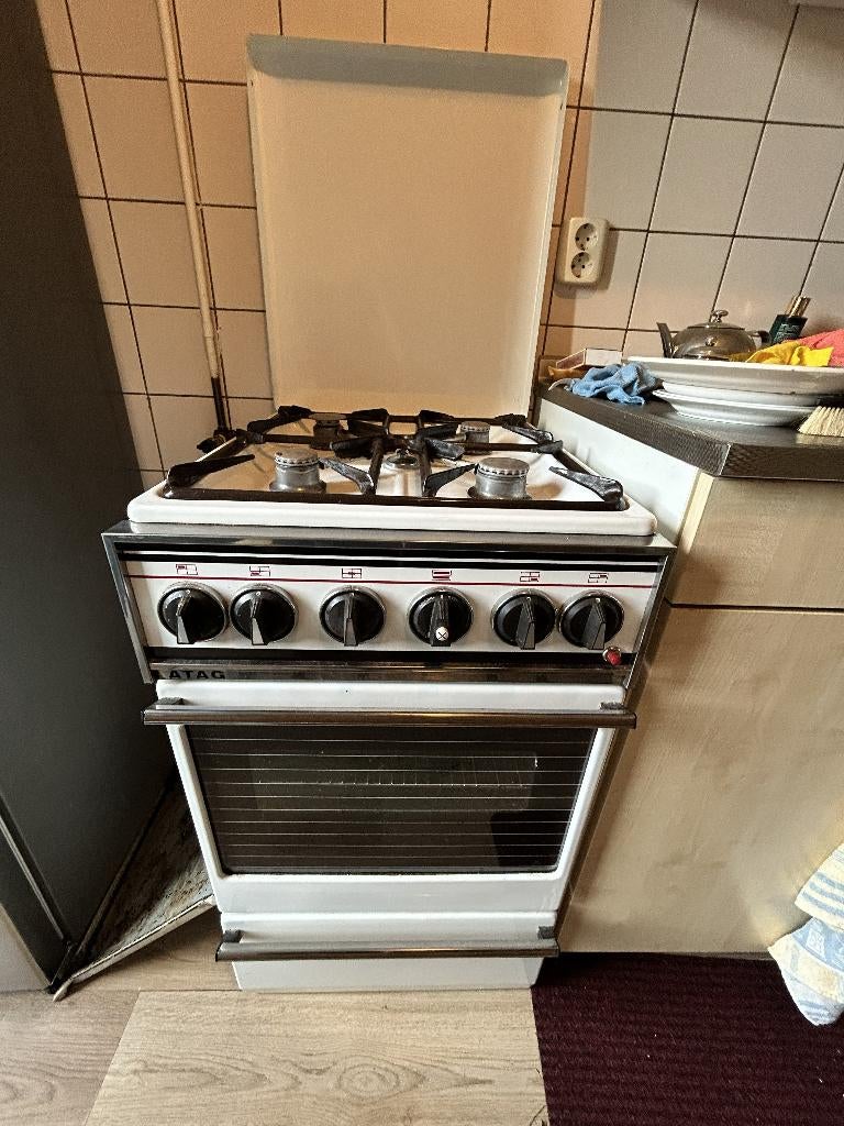 Gasfornuis, Witgoed en Apparatuur, Fornuizen, Ophalen, Gebruikt, 4 kookzones, Gas