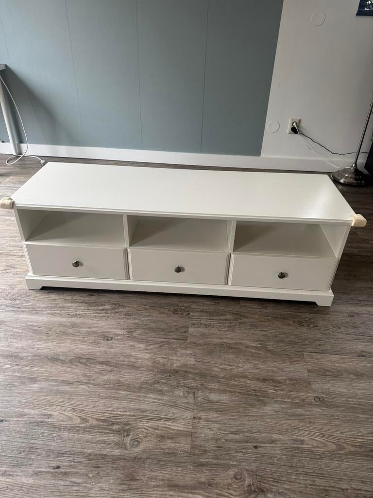 IKEA TV Meubel / Dressoir, Ophalen, Kunststof, Gebruikt, 100 tot 150 cm