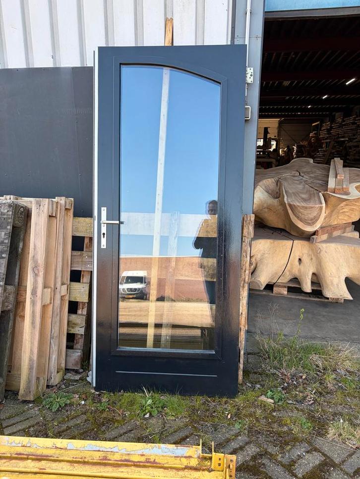 Zwarte hardhouten dubbele deur met glas, Doe-het-zelf en Verbouw, Deuren en Horren, Zo goed als nieuw, Buitendeur, 200 tot 215 cm