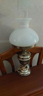 Vintage lamp met glazen kap, Ophalen