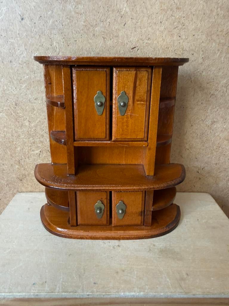 1:16 kast - hxbxd 12.1x11.5x3.5cm - hout, Ophalen of Verzenden, Zo goed als nieuw, Poppenhuis