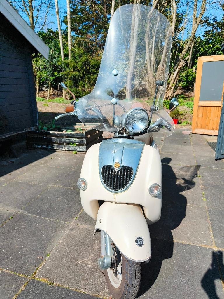 Scooter / brommer om op te knappen, Gebruikt, Maximaal 45 km/u, Ophalen, Overige merken