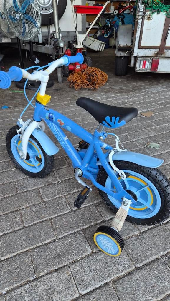 Nieuwe Blauwe kinderfiets met zijwieltjes 12 inch, Fietsen en Brommers, Fietsen | Kinderfietsjes, Ophalen, Nieuw, Minder dan 16 inch